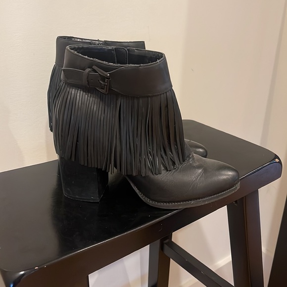 Aldo Fringe Boots - Picture 5 of 5